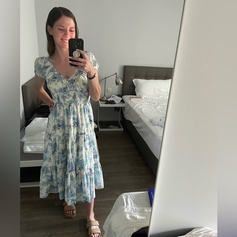 Abercrombie Floral Linen Midi Dress. Xs